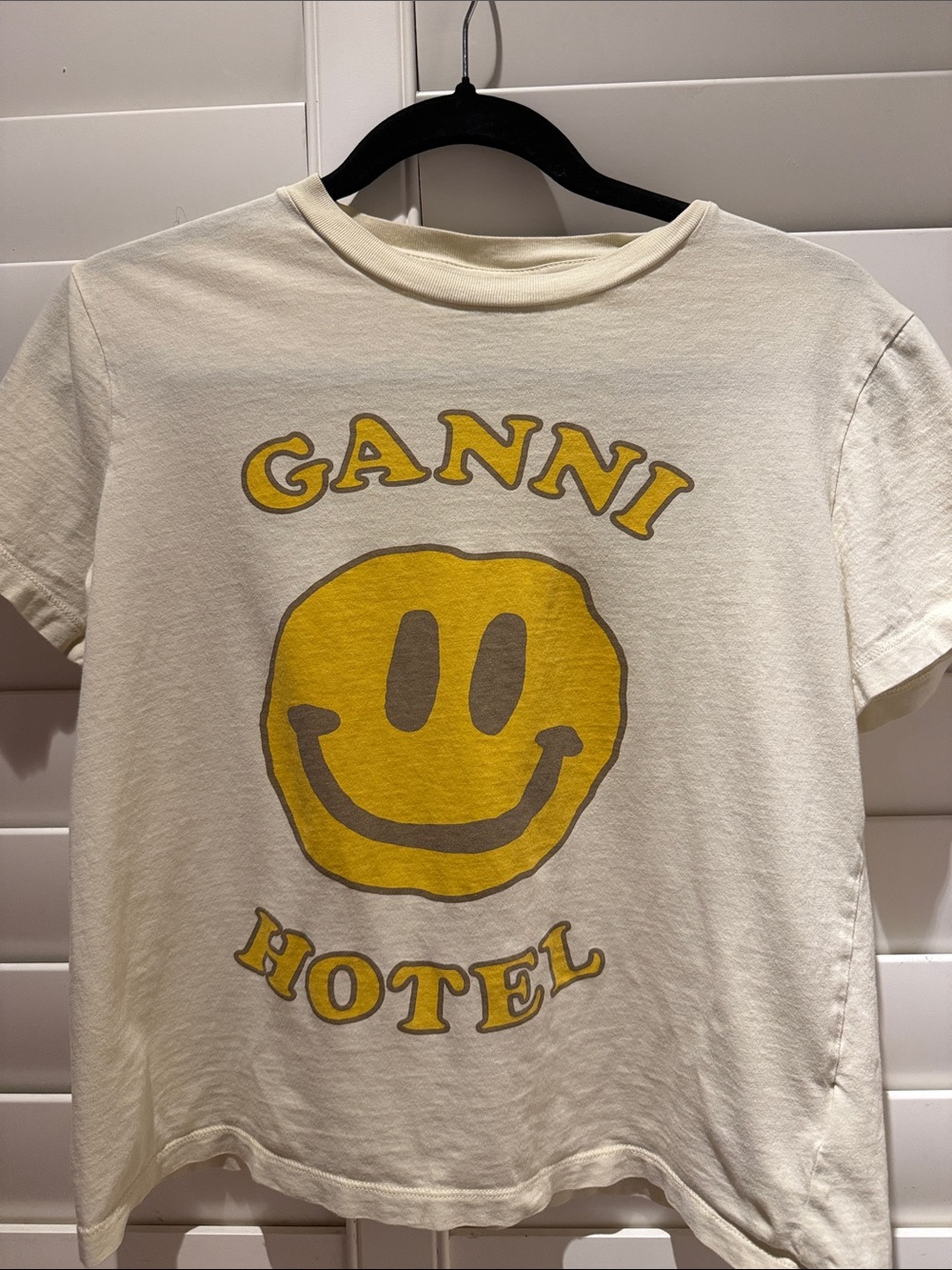 Ganni Cream Short-Sleeve Tee with Yellow Smiley Graphic Size XS